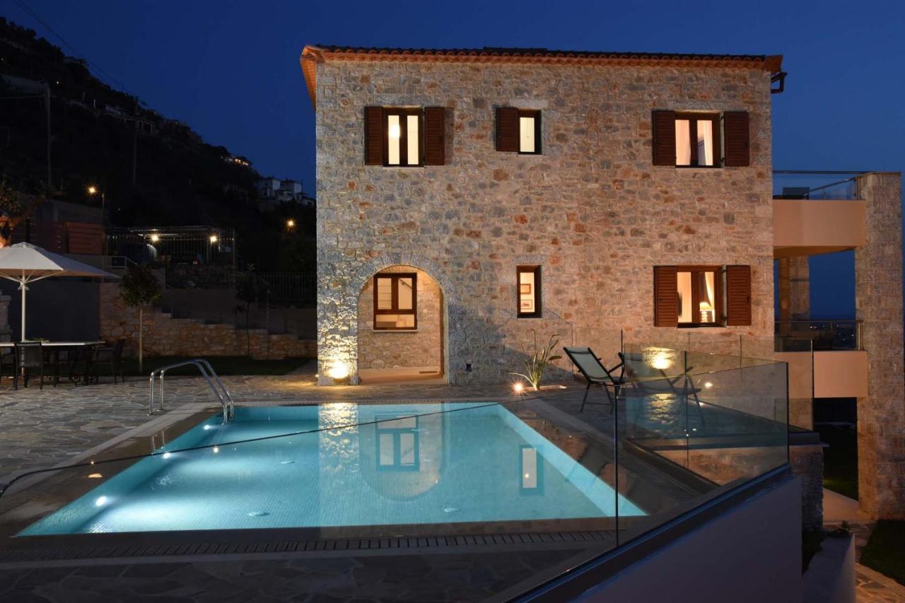 Villa Dafni - Infinite Sea Vistas With Private Pool Kalamata Exterior foto