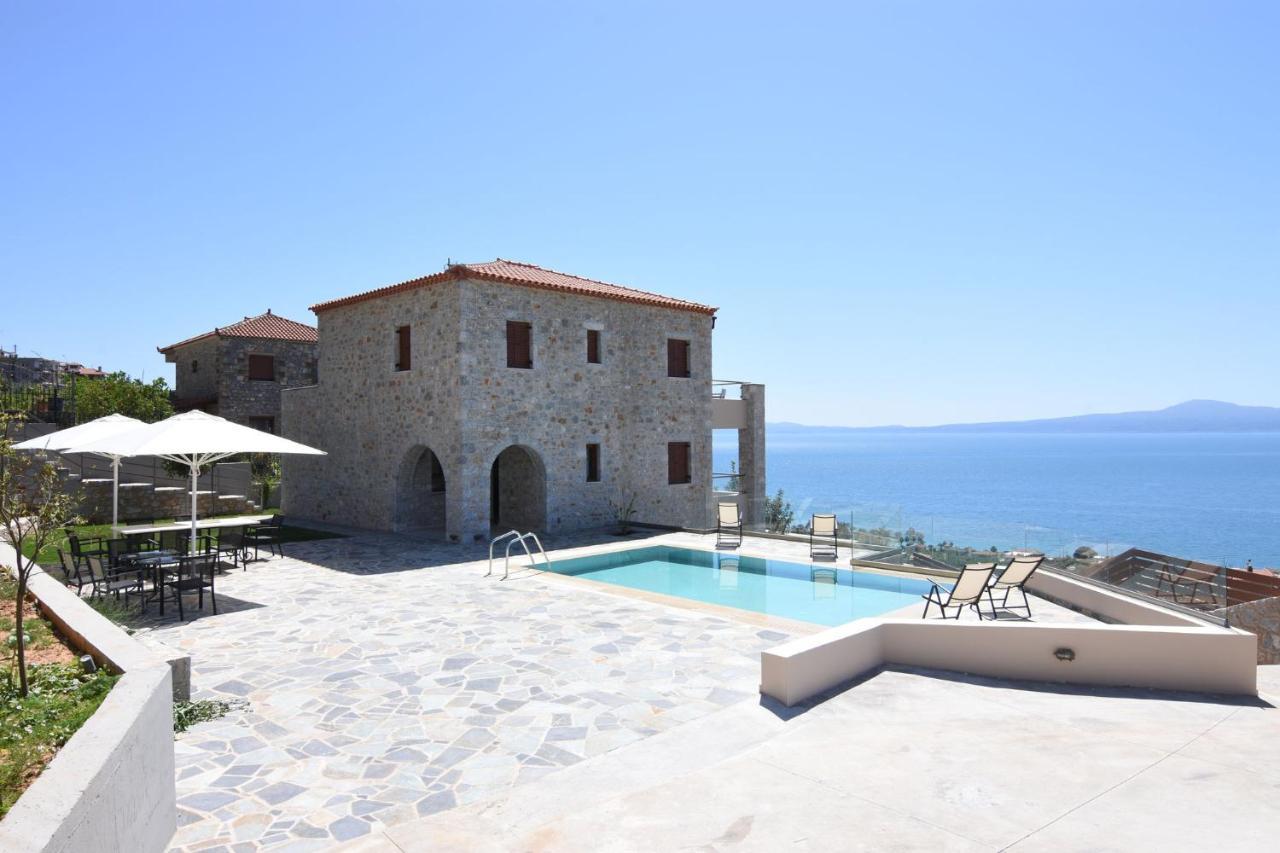 Villa Dafni - Infinite Sea Vistas With Private Pool Kalamata Exterior foto